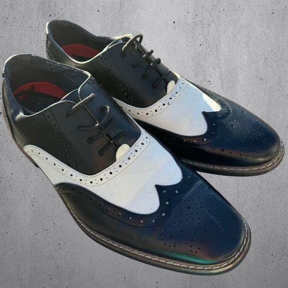 Parrazo “Wooden” Two Tone Wingtip Oxfords Perforated Lace Up Dress Shoes 9.5